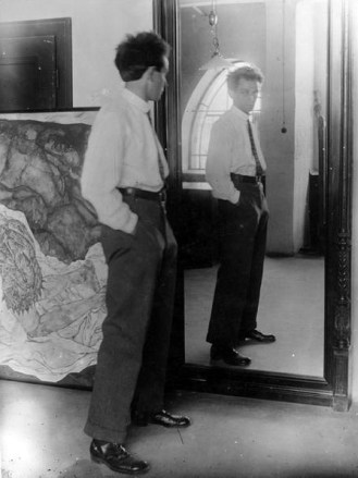 Egon Schiele en su estudio 1915