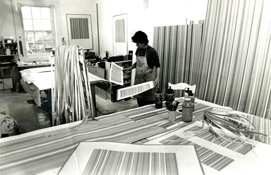 Bridget Riley en su estudio
